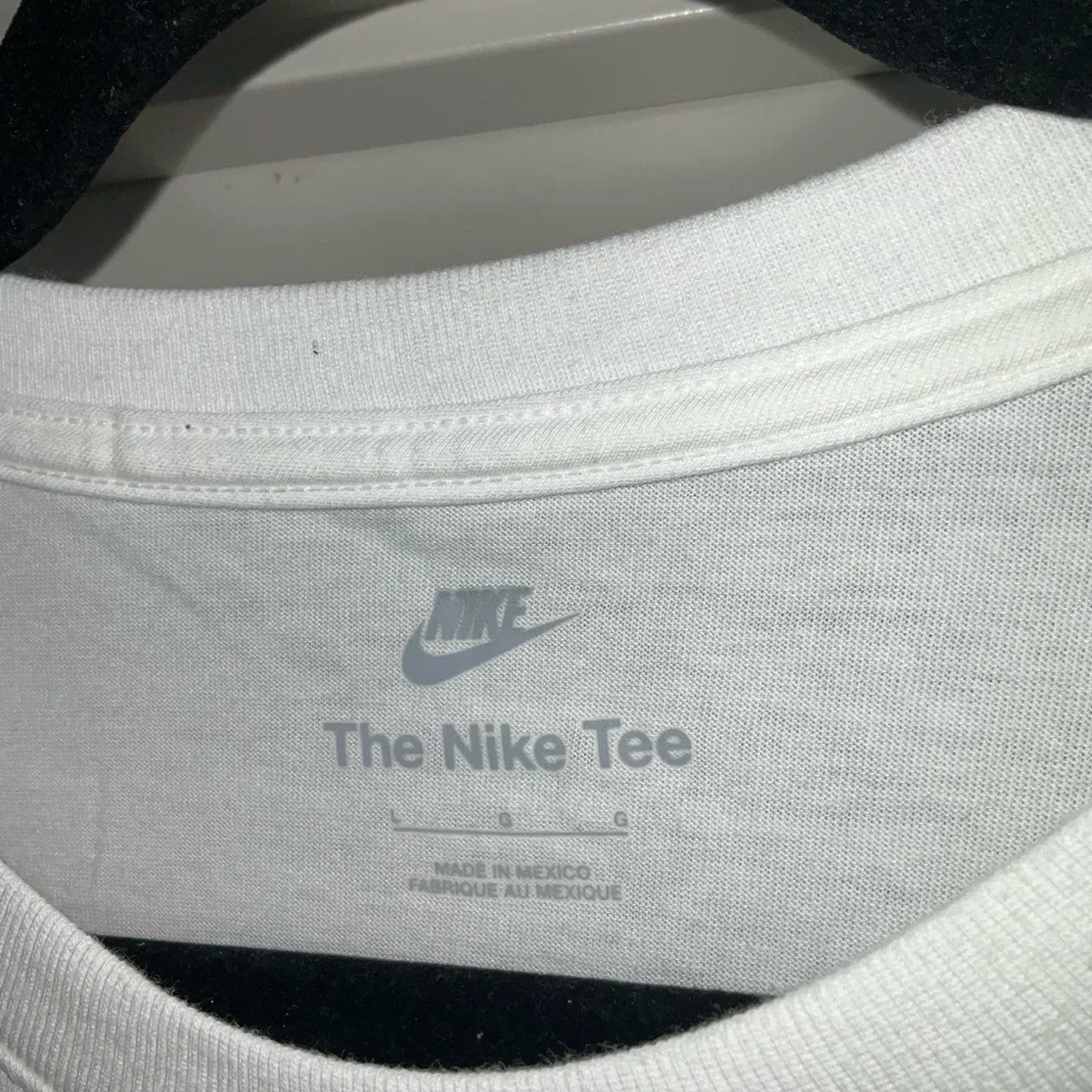 Nike Men's White Just Do It T-Shirt